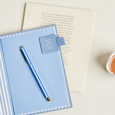 Emma Kate Co 2024 | Pen Loop | Como