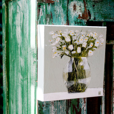 Alecia Koenigsberger | Glass Vase of Daisies