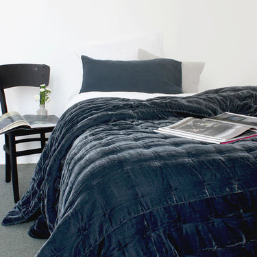 Seneca Cruz Velvet Comforter | Blueberry